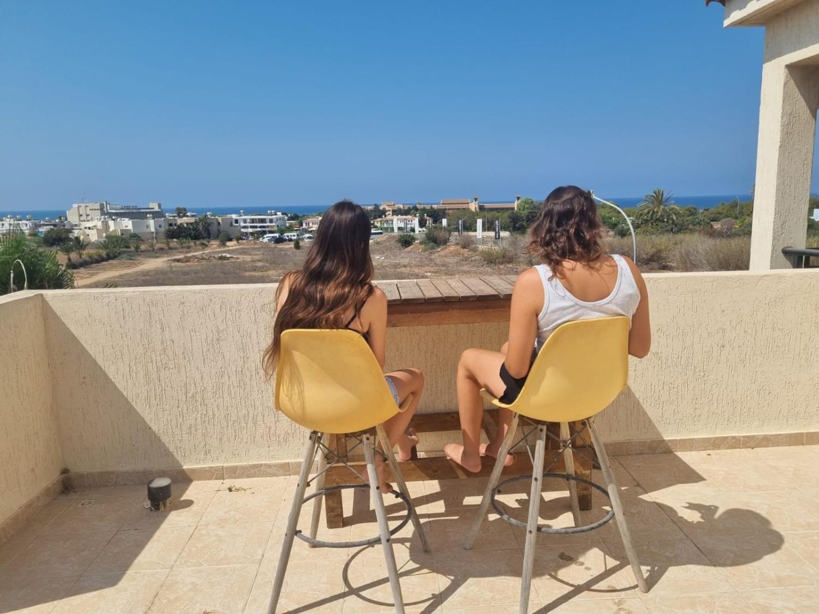 Sunny View - A Stunning Apartment With Private Rooftop Paphos Exterior photo